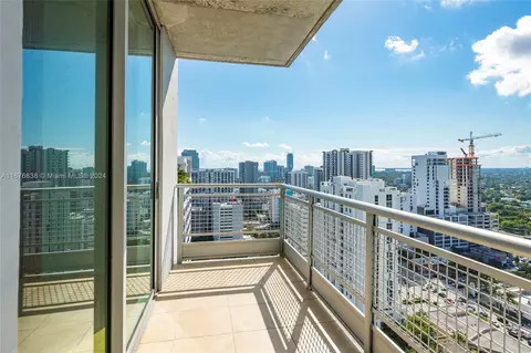 690 SW 1st Ct #2726, Miami, FL 33130