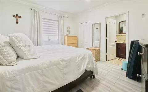 8100 W 28th Ct #210, Hialeah, FL 33018 photo 13