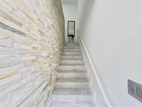 8100 W 28th Ct #210, Hialeah, FL 33018 photo 4