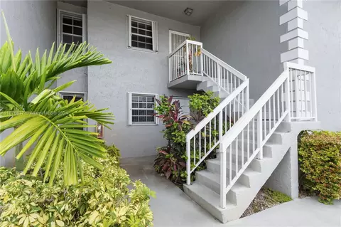 434 NE 210th Circle Ter #207-4A, Miami, FL 33179