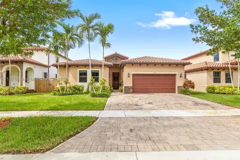 632 SE 35th Ter, Homestead, FL 33033