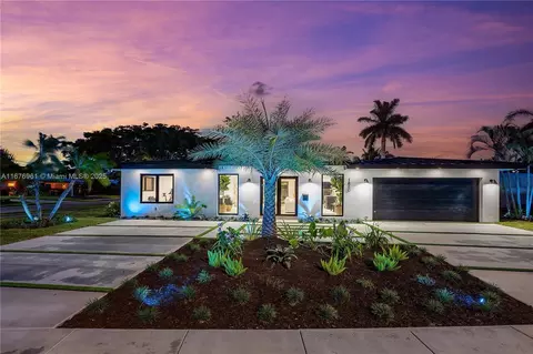 1860 NE 65th Ct, Fort Lauderdale, FL 33308