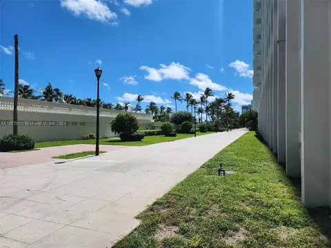 2899 Collins Ave #31, Miami Beach, FL 33140