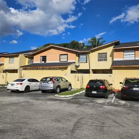 9660 Fontainebleau Blvd #10, Miami, FL 33172