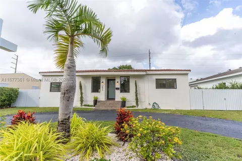 2633 Arthur St, Hollywood, FL 33020