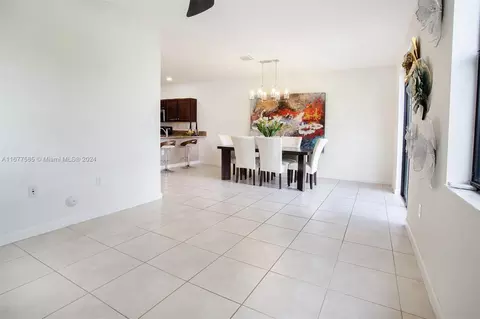 3301 W 94th Ter, Hialeah, FL 33018 photo 23