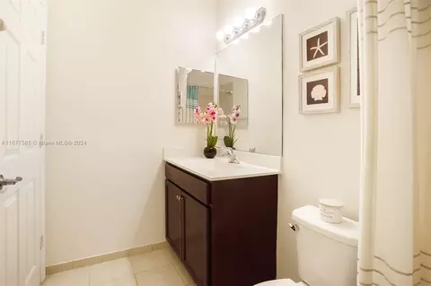 3301 W 94th Ter, Hialeah, FL 33018 photo 41