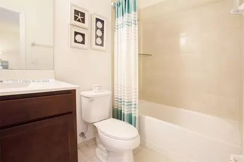 3301 W 94th Ter, Hialeah, FL 33018 photo 40