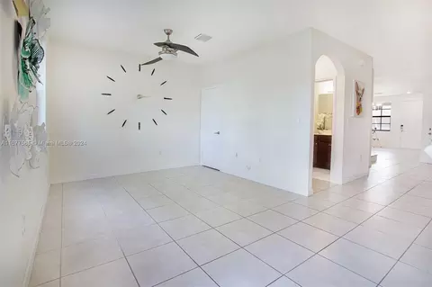 3301 W 94th Ter, Hialeah, FL 33018 photo 22
