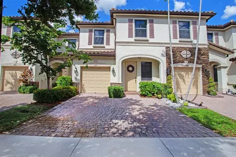 3301 W 94th Ter, Hialeah, FL 33018 photo 7