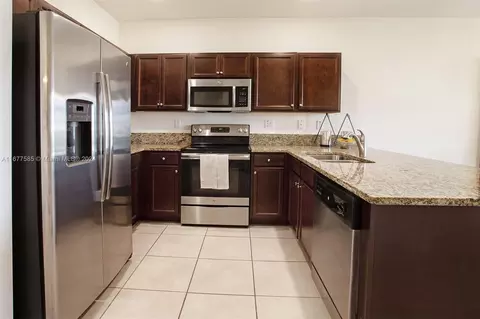 3301 W 94th Ter, Hialeah, FL 33018 photo 13