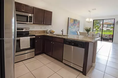 3301 W 94th Ter, Hialeah, FL 33018 photo 18
