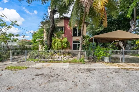 1020 NW 18th Pl, Miami, FL 33125