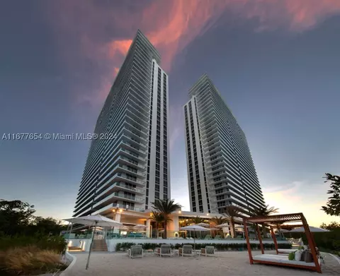 16385 Biscayne Blvd #1817, North Miami Beach, FL 33160