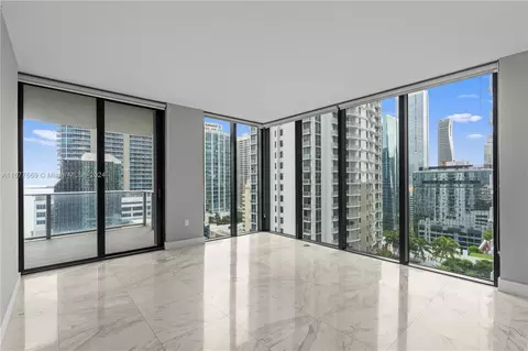 1010 Brickell Ave #2205, Miami, FL 33131