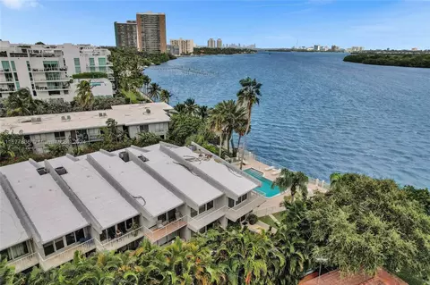 6011 N Bayshore Dr #2, Miami, FL 33137