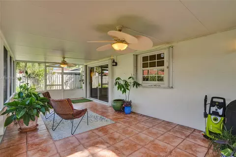 9133 NW 190th Ter, Hialeah, FL 33018 photo 36