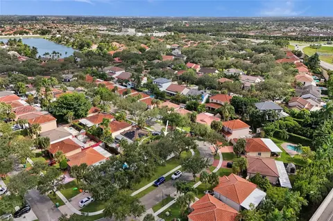 9133 NW 190th Ter, Hialeah, FL 33018 photo 49