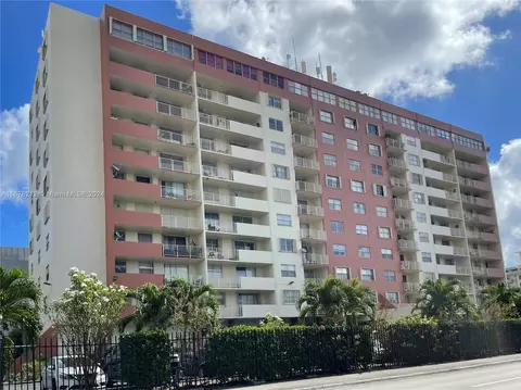 4675 W 18th Ct #509, Hialeah, FL 33012