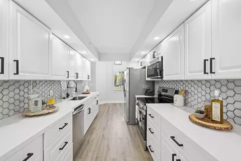 1351 SW 141st Ave #210G, Pembroke Pines, FL 33027