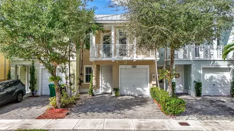 7504 NW 108th Path #7504, Doral, FL 33178