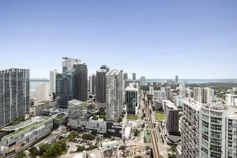 92 SW 3rd St #4805, Miami, FL 33130