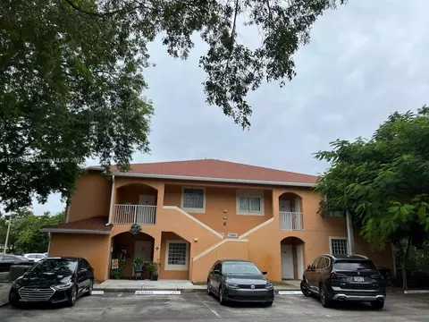 6960 SW 39th St #E208, Davie, FL 33314