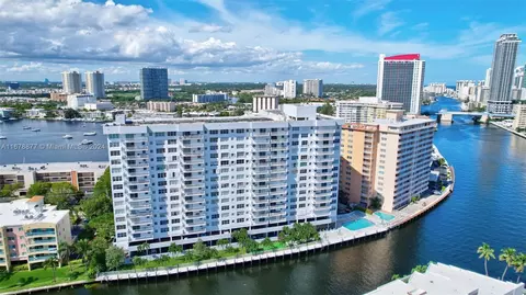 137 Golden Isles Dr #712, Hallandale Beach, FL 33009