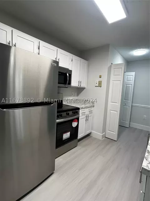 18310 NW 68th Ave #C, Hialeah, FL 33015