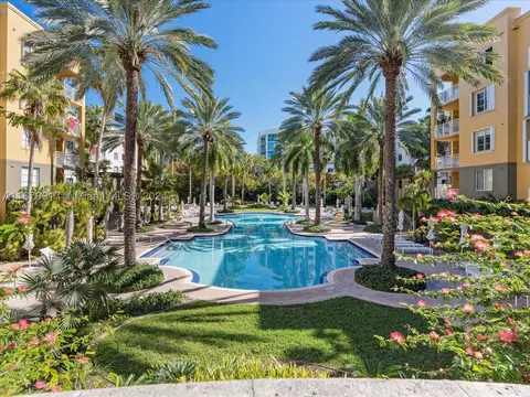 100 Meridian Ave #224, Miami Beach, FL 33139