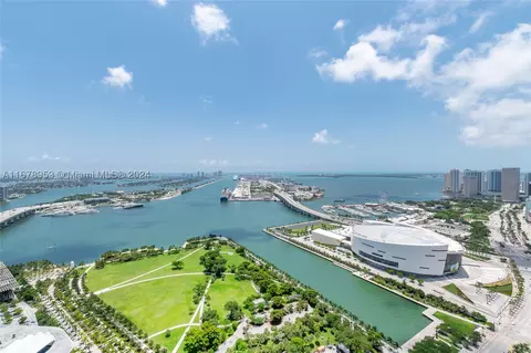 1040 Biscayne Blvd #4402, Miami, FL 33132