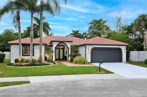 1877 Water Ridge Ct, Weston, FL 33326