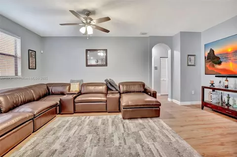 3544 W 94th St, Hialeah, FL 33018 photo 13