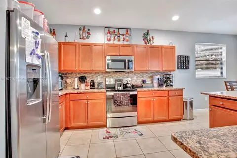 3544 W 94th St, Hialeah, FL 33018 photo 7