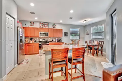 3544 W 94th St, Hialeah, FL 33018 photo 11
