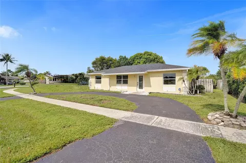 9737 Alaska Cir, Boca Raton, FL 33434