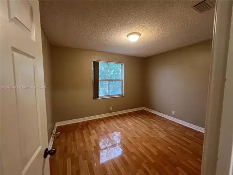 3336 Apache Ln, Margate, FL 33063 photo 10