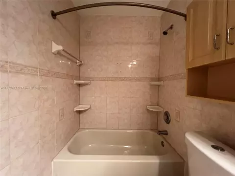 3336 Apache Ln, Margate, FL 33063 photo 14