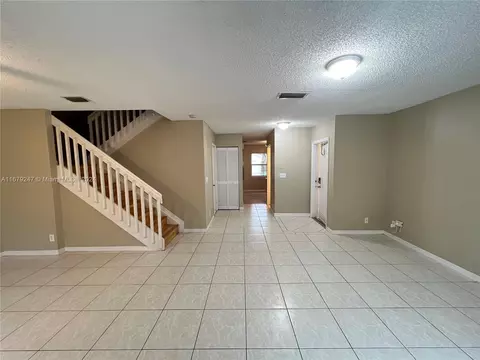 3336 Apache Ln, Margate, FL 33063 photo 5