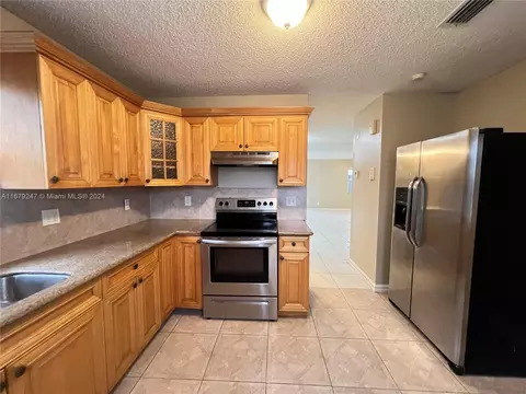 3336 Apache Ln, Margate, FL 33063 photo 8