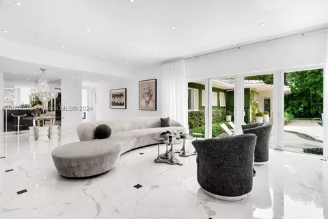4501 Nautilus Dr, Miami Beach, FL 33140