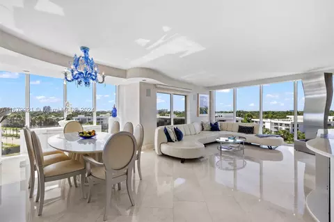10275 Collins Ave Apt 422 Cabana #422 + CABANA, Bal Harbour, FL 33154