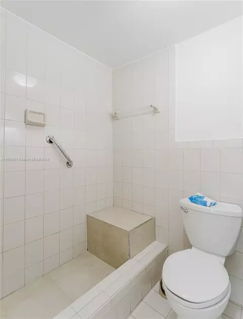230 E 56th St, Hialeah, FL 33013 photo 40