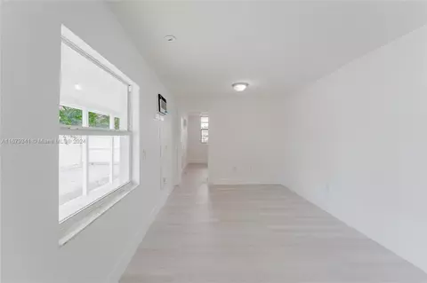 230 E 56th St, Hialeah, FL 33013 photo 34