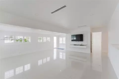 230 E 56th St, Hialeah, FL 33013 photo 33