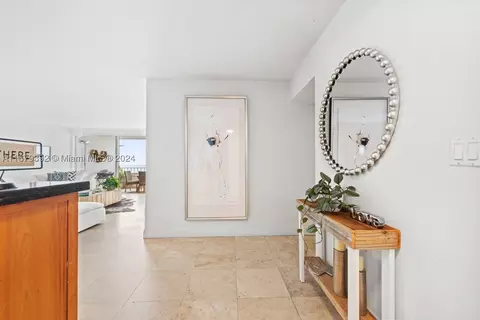 199 Ocean Lane Dr #1213, Key Biscayne, FL 33149