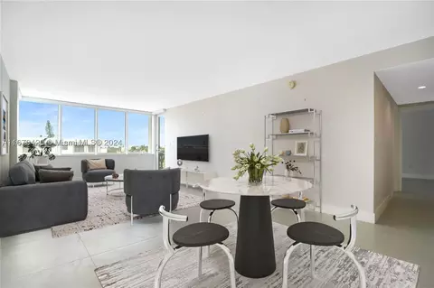 8233 Harding Ave #508, Miami Beach, FL 33141