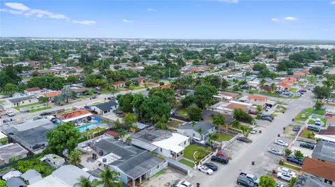 View/Area - 551 E 37th St, Hialeah, FL 33013 photo 8 of 12