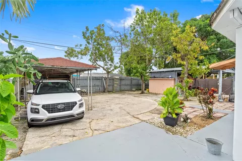 Exterior - 551 E 37th St, Hialeah, FL 33013 photo 3 of 6