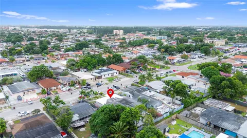 View/Area - 551 E 37th St, Hialeah, FL 33013 photo 3 of 12